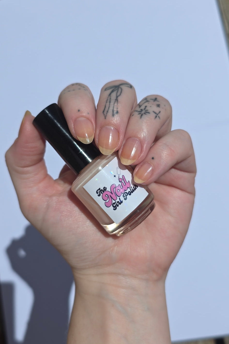 Sticky Glow Nail Polish